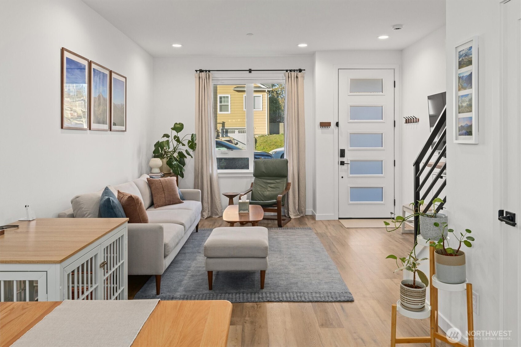 4203 Southwest Raymond Street Seattle, WA 98136 - Photo 5 of 40