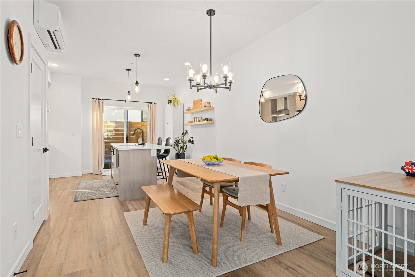 4203 Southwest Raymond Street Seattle, WA 98136 - Photo 7 of 40