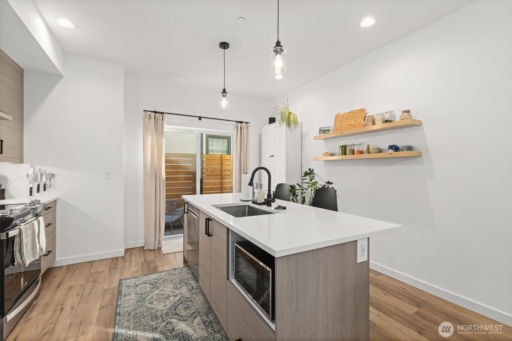 4203 Southwest Raymond Street Seattle, WA 98136 - Photo 8 of 40