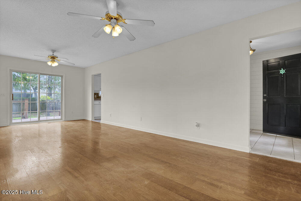 1372 East Boiling Spring Road Southport, NC 28461 - Photo 10 of 36 006_p1899118_695