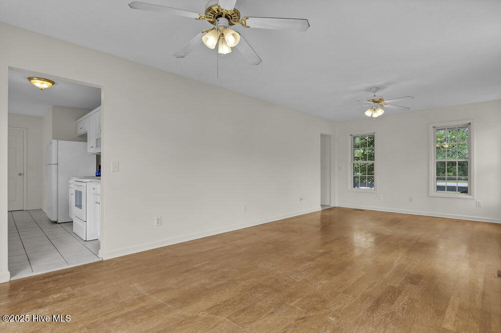 1372 East Boiling Spring Road Southport, NC 28461 - Photo 7 of 36 009_p1899133_778