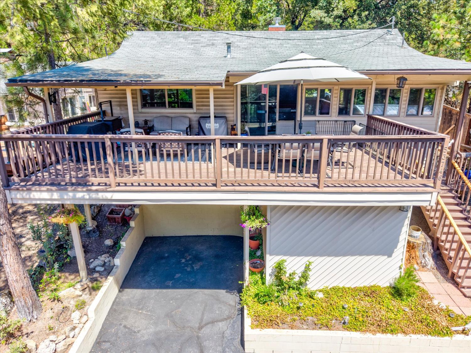 53746 Acorn Road Bass Lake, CA 93604 - Photo 4 of 39 Gallery Image 4