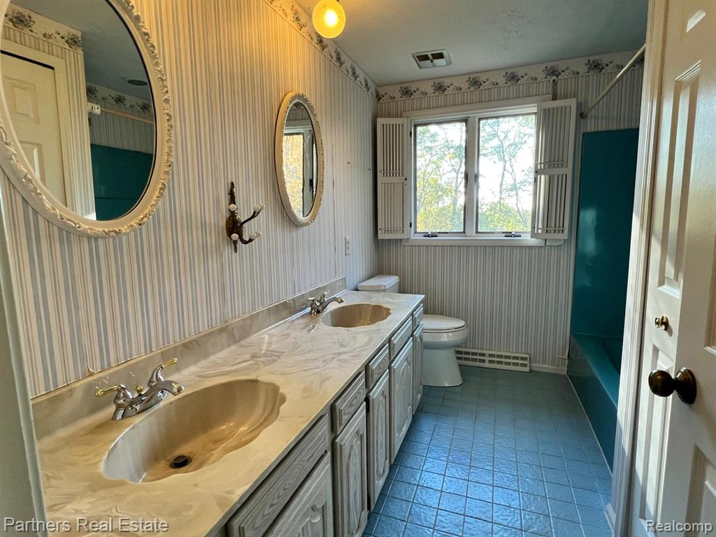 5618 Mountain Road Brighton, MI 48116 - Photo 28 of 53 Gallery Image 28