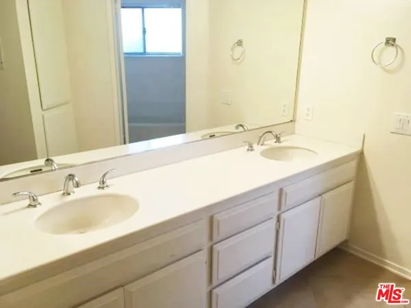 $4,450 | 140 The Village, Unit 208, Redondo Beach, CA 90277