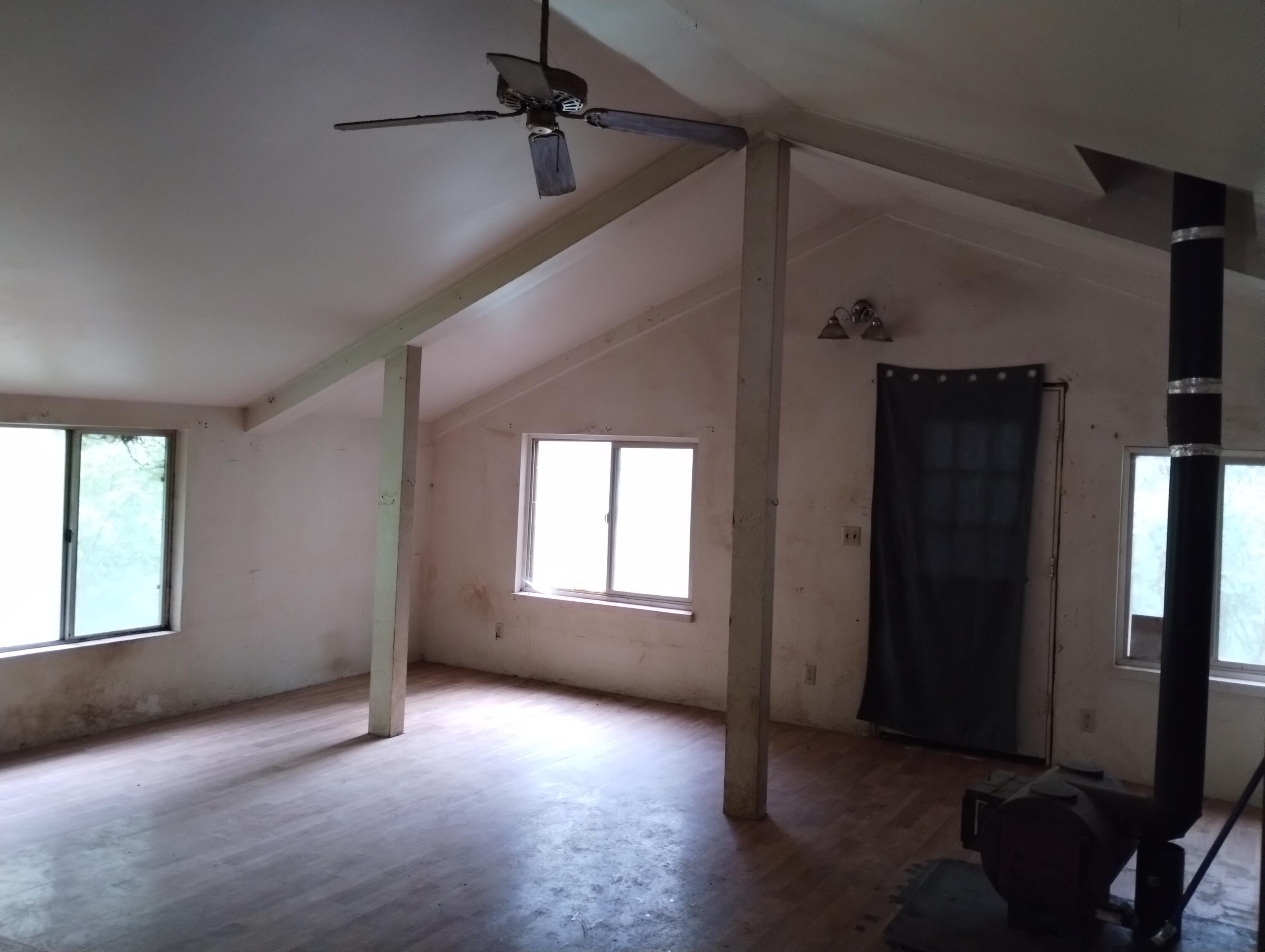 15147 Highway 3 Hayfork, CA 96041 - Photo 6 of 29 1 (62)