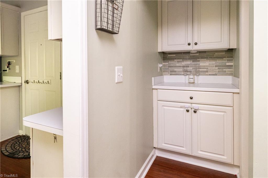 1403 Spring Tree Court High Point, NC 27265 - Photo 13 of 35 Butler's pantry off of kitchen.