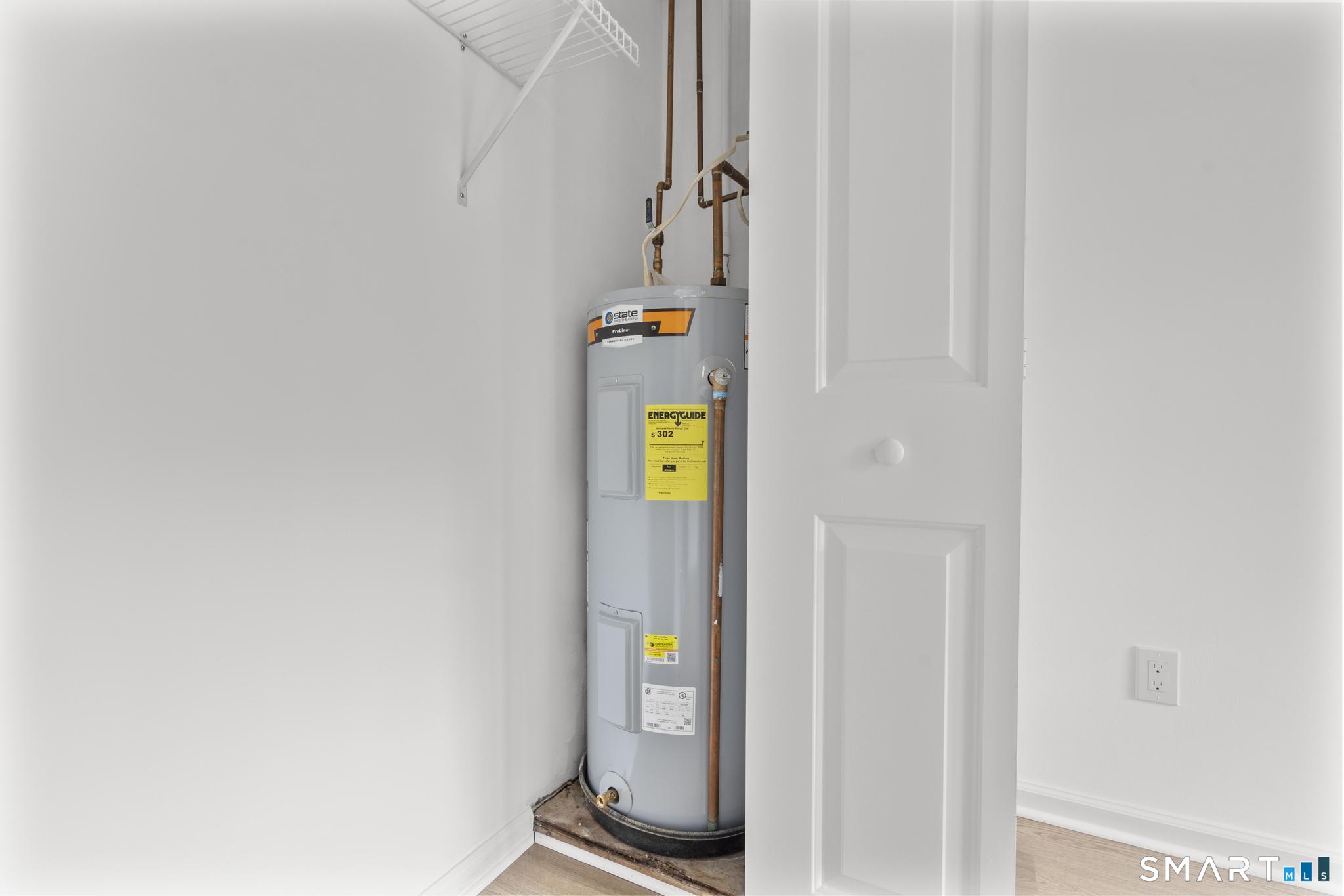 468 Main Street, Unit 111 East Lyme, CT 06357 - Photo 37 of 37 a view of an entryway with wooden floor