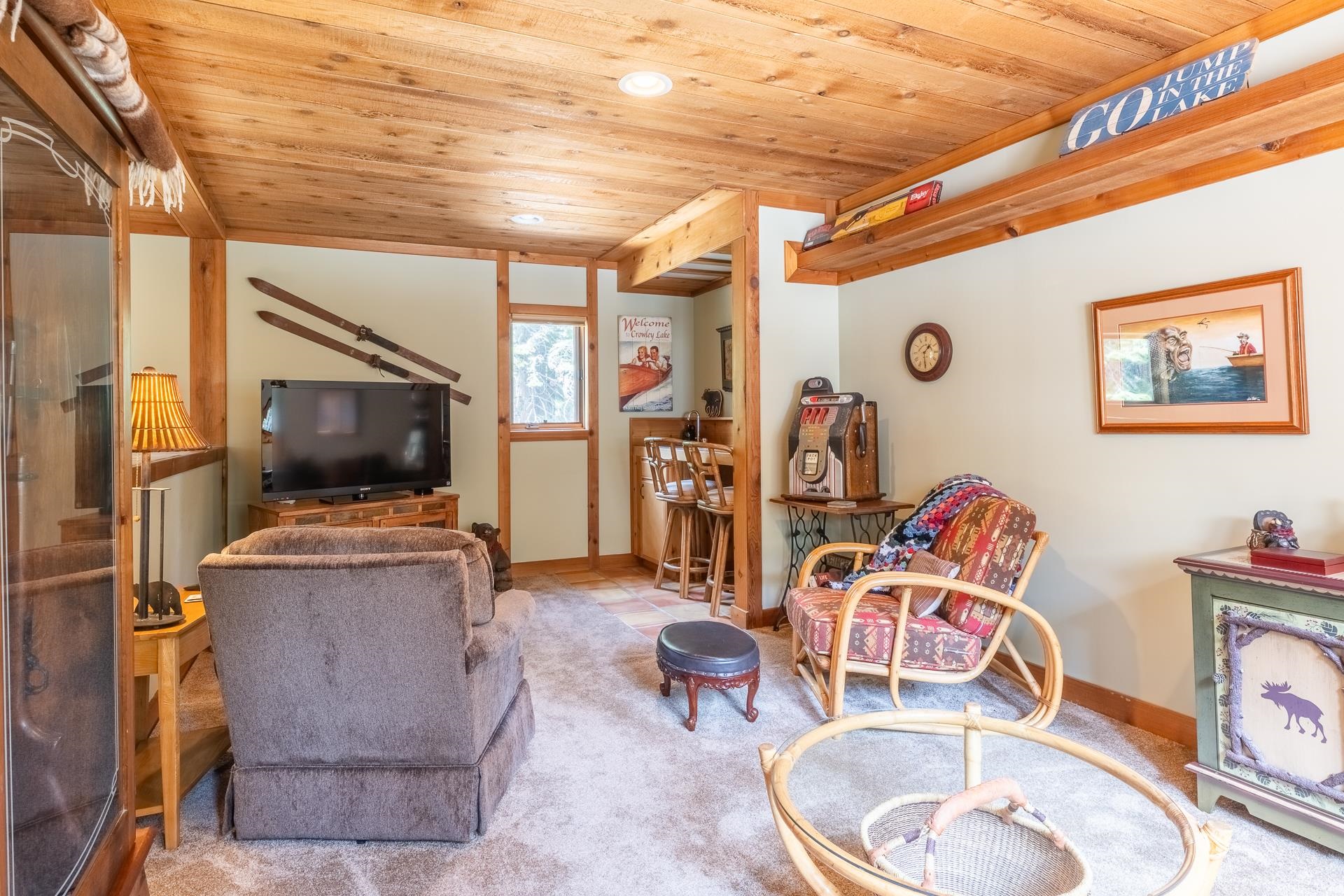 121 Cliff Circle Mammoth Lakes, CA 93546 - Photo 30 of 45