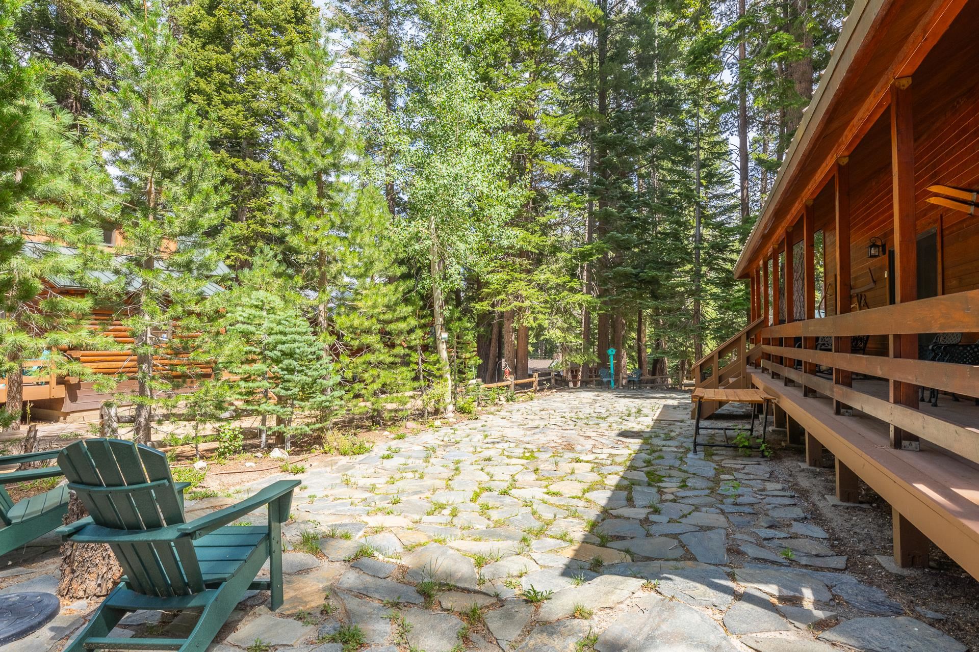 121 Cliff Circle Mammoth Lakes, CA 93546 - Photo 36 of 45