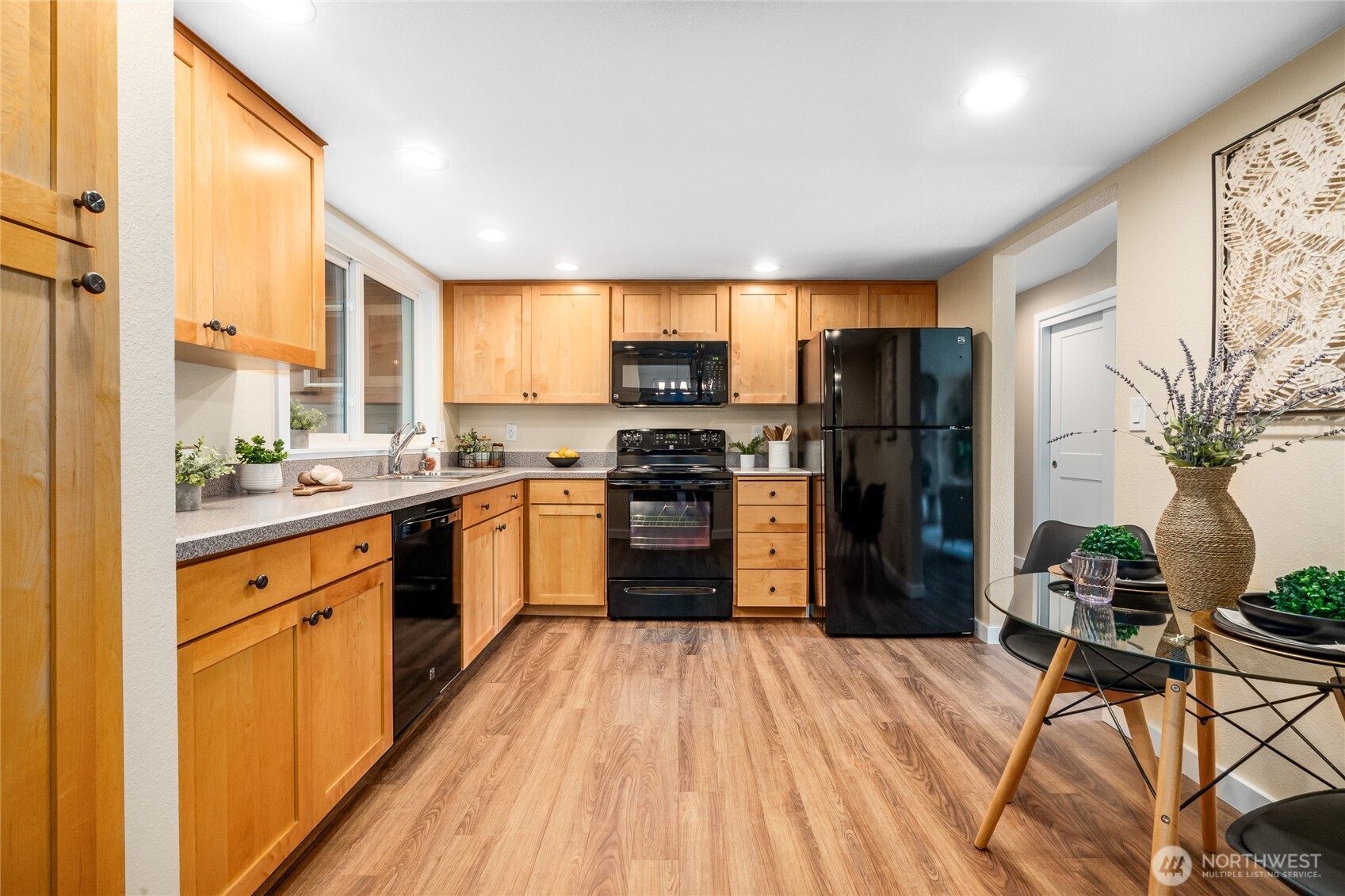 10620 Northeast 146th Street Bothell, WA 98011 - Photo 11 of 39 Gallery Image 11