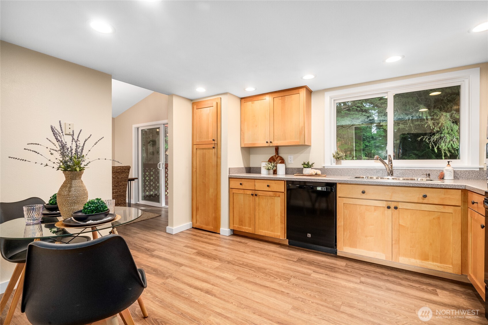 10620 Northeast 146th Street Bothell, WA 98011 - Photo 14 of 39 Gallery Image 14