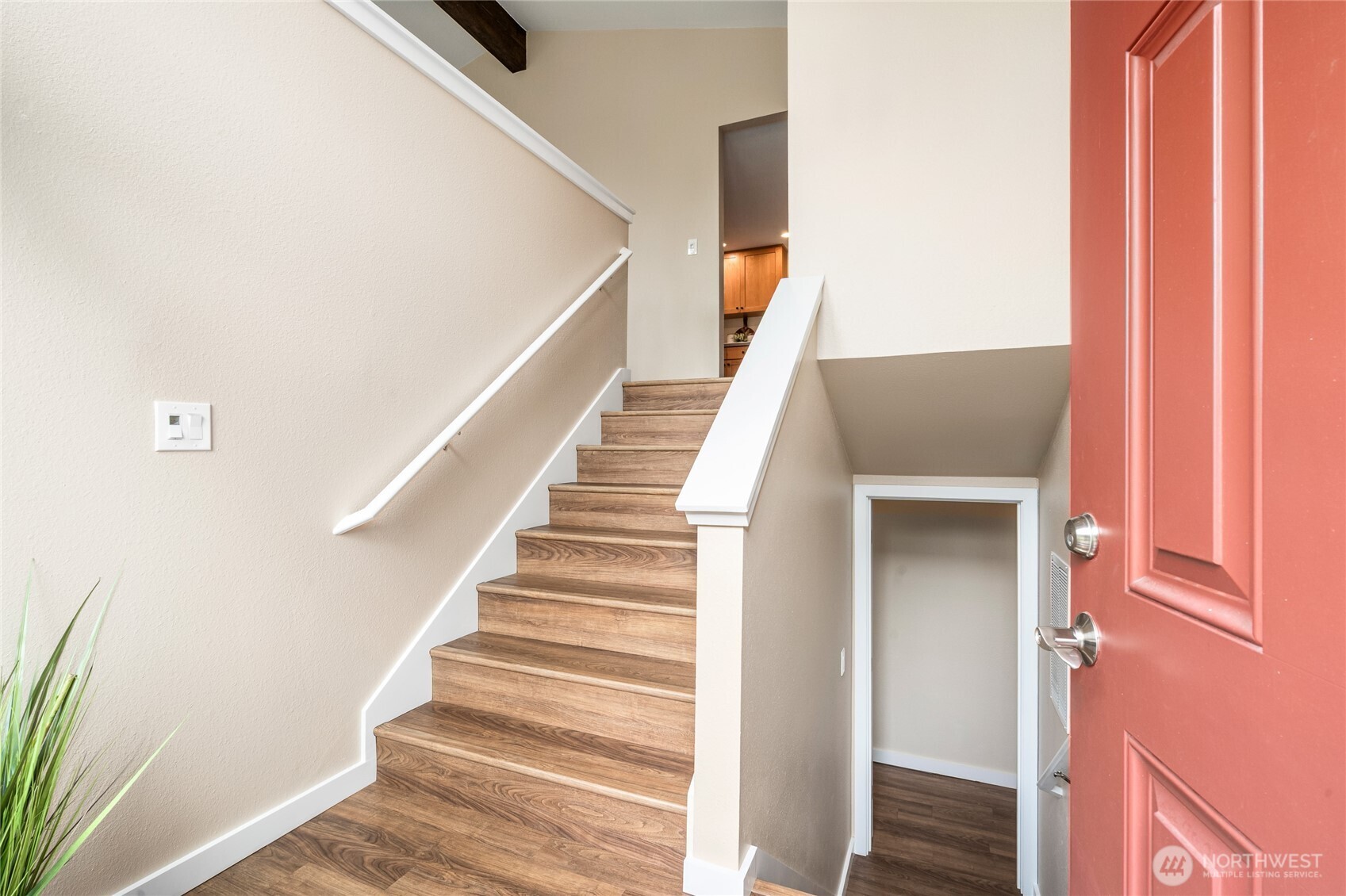 10620 Northeast 146th Street Bothell, WA 98011 - Photo 4 of 39 Gallery Image 4
