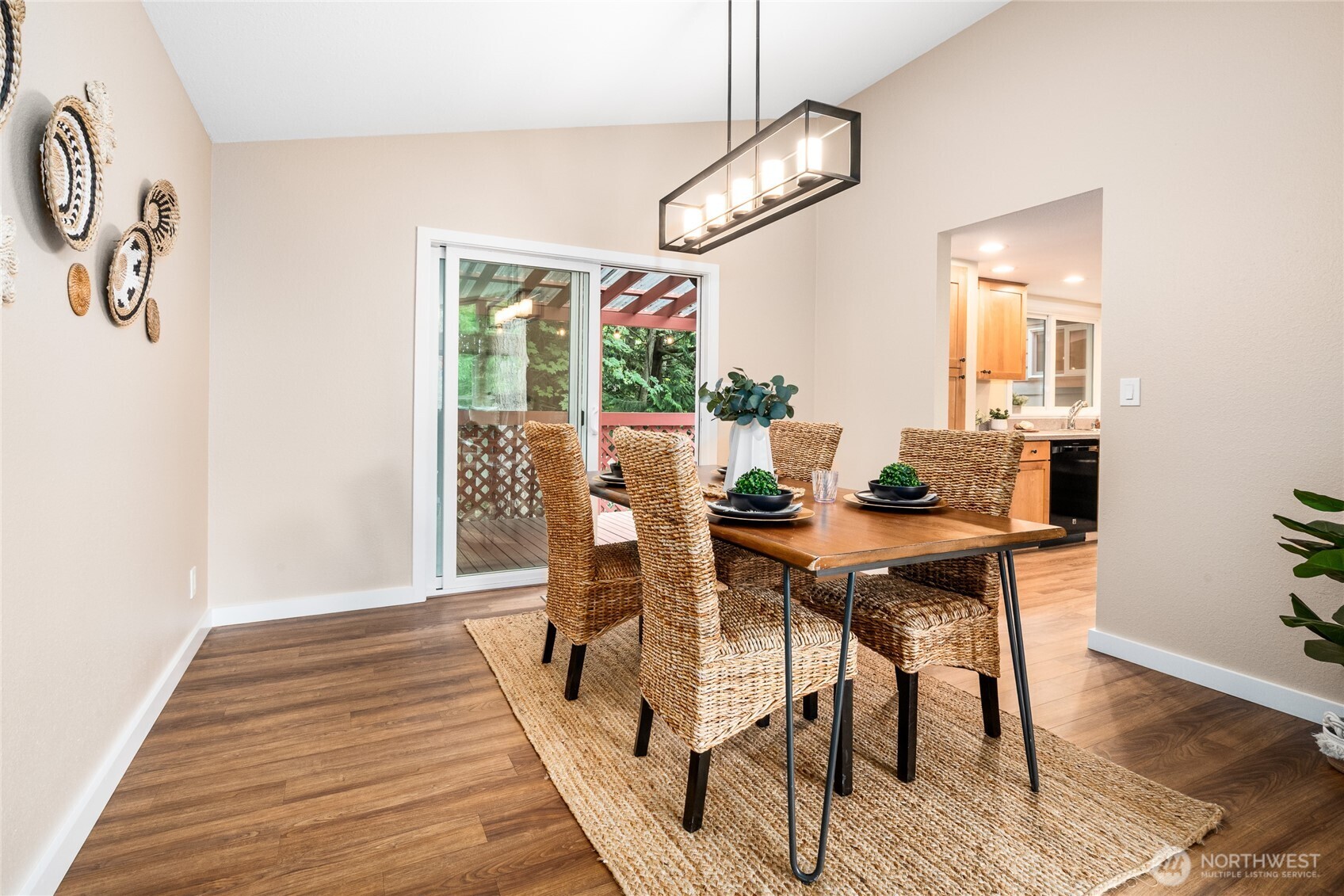 10620 Northeast 146th Street Bothell, WA 98011 - Photo 9 of 39 Gallery Image 9