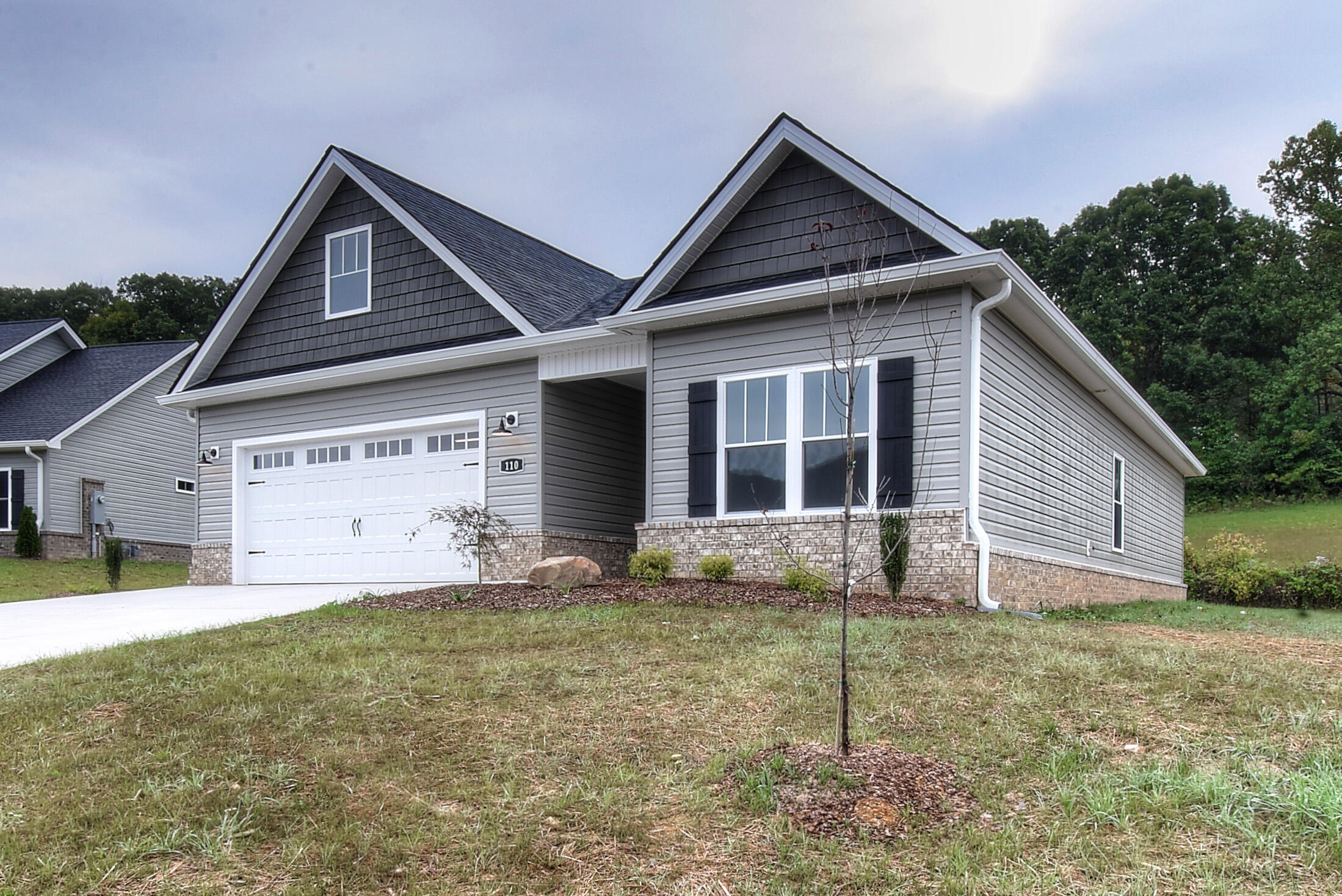 110 Ervin Loop Erwin, TN 37650 - Photo 4 of 38 10