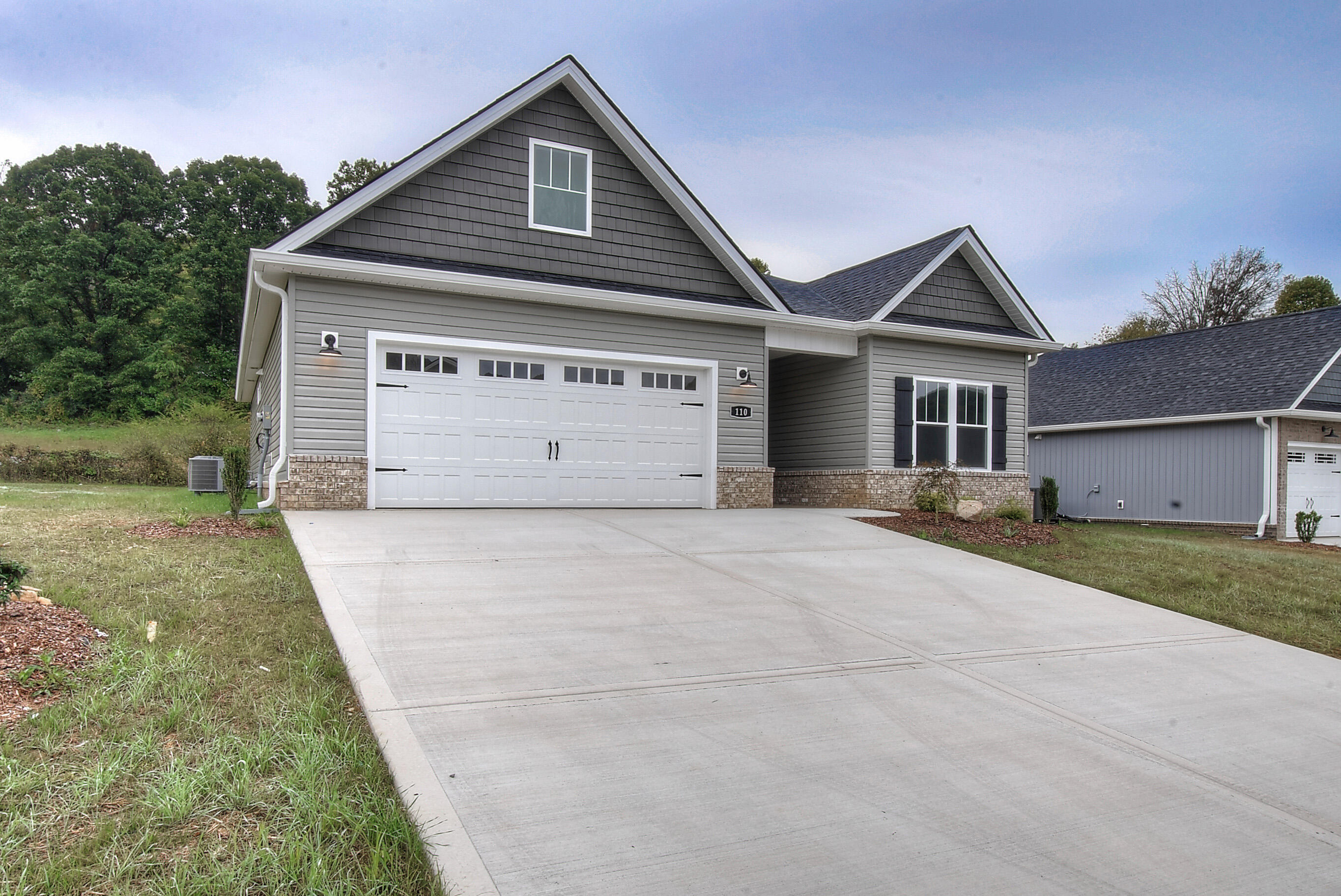 110 Ervin Loop Erwin, TN 37650 - Photo 5 of 38 11