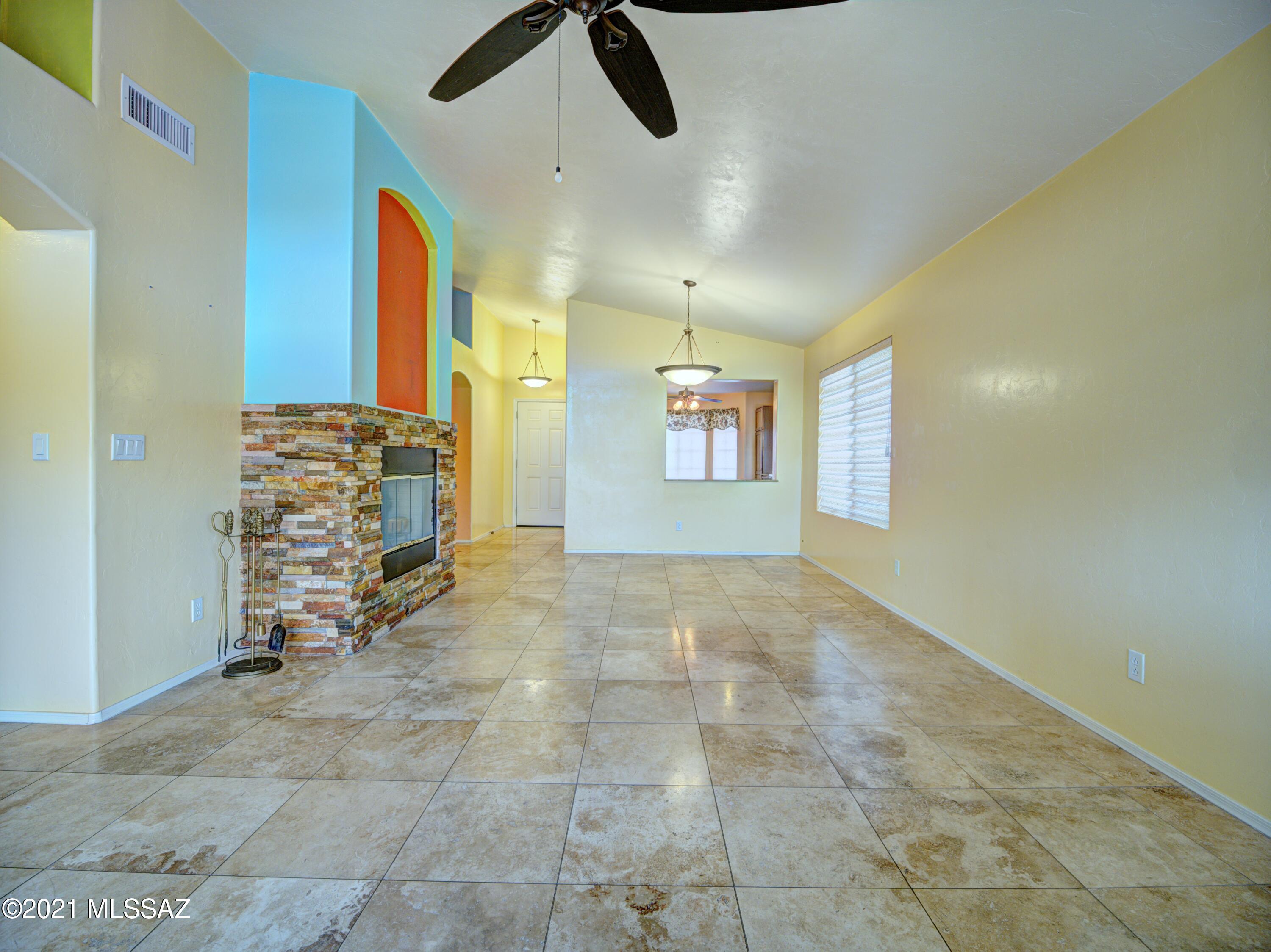 439 Colorado Court Rio Rico, AZ 85648 - Photo 12 of 25
