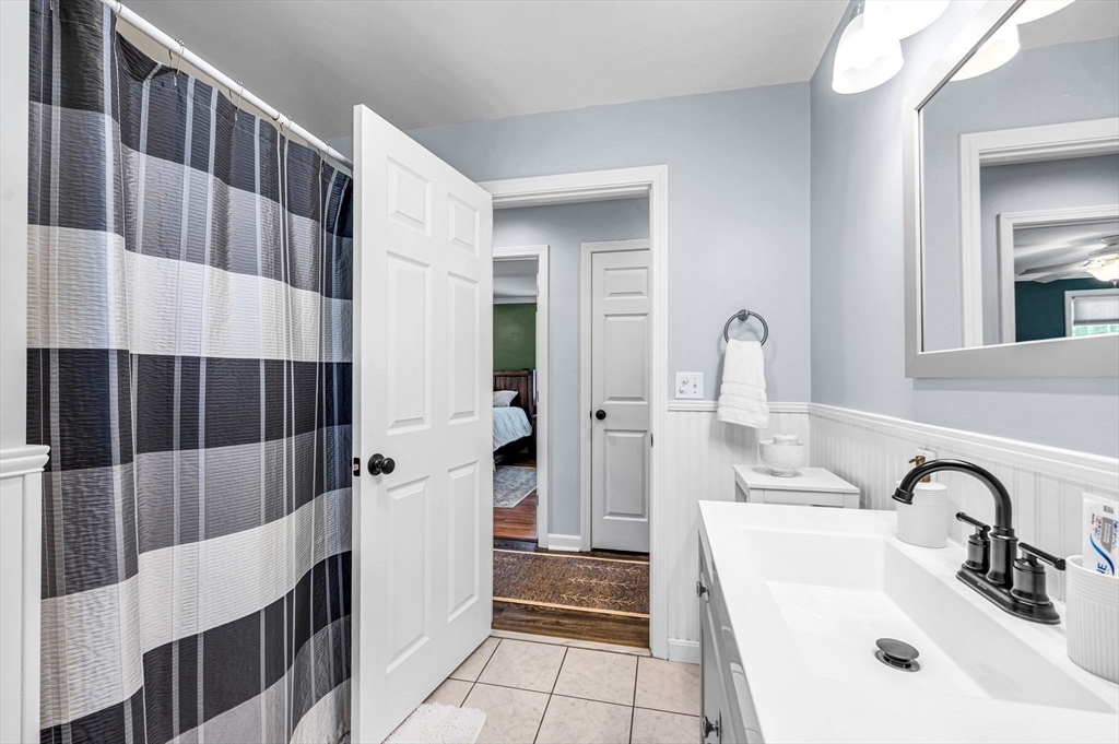 46 Rochford Circle Springfield, MA 01128 - Photo 20 of 29