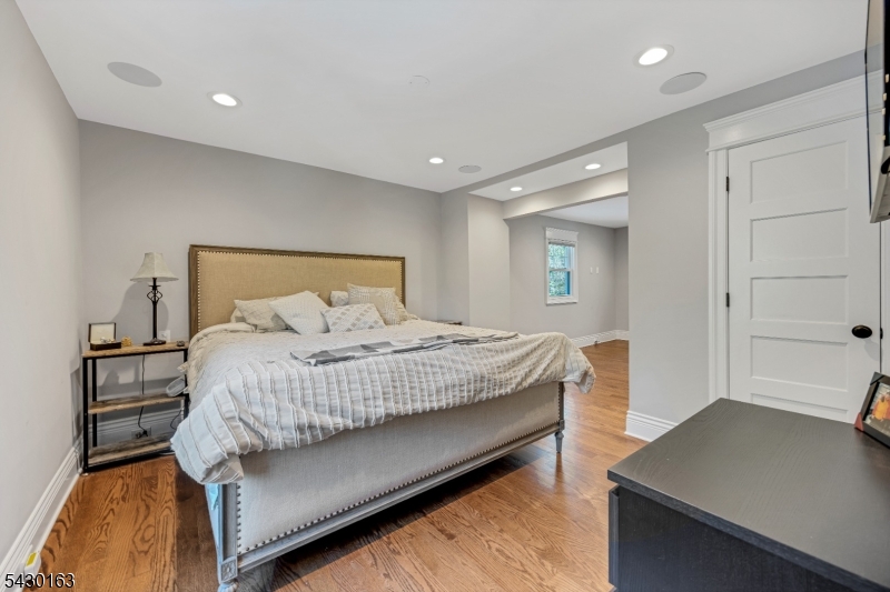 228 Miller Road Mahwah, NJ 07430 - Photo 20 of 26