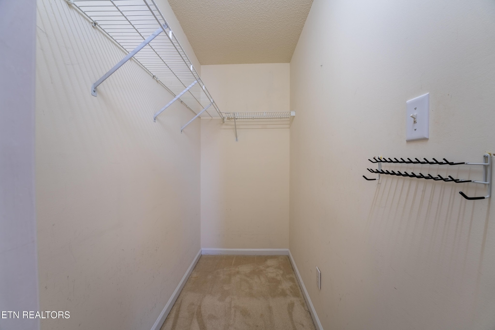 8024 Stablegate Way Powell, TN 37849 - Photo 16 of 35 a view of walk in closet