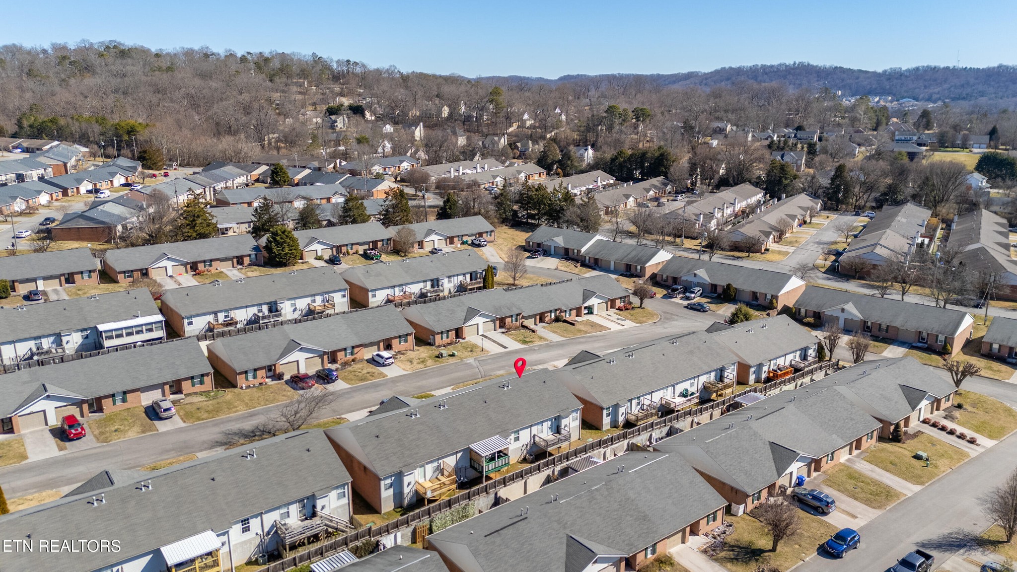 8024 Stablegate Way Powell, TN 37849 - Photo 33 of 35 an aerial view of a city