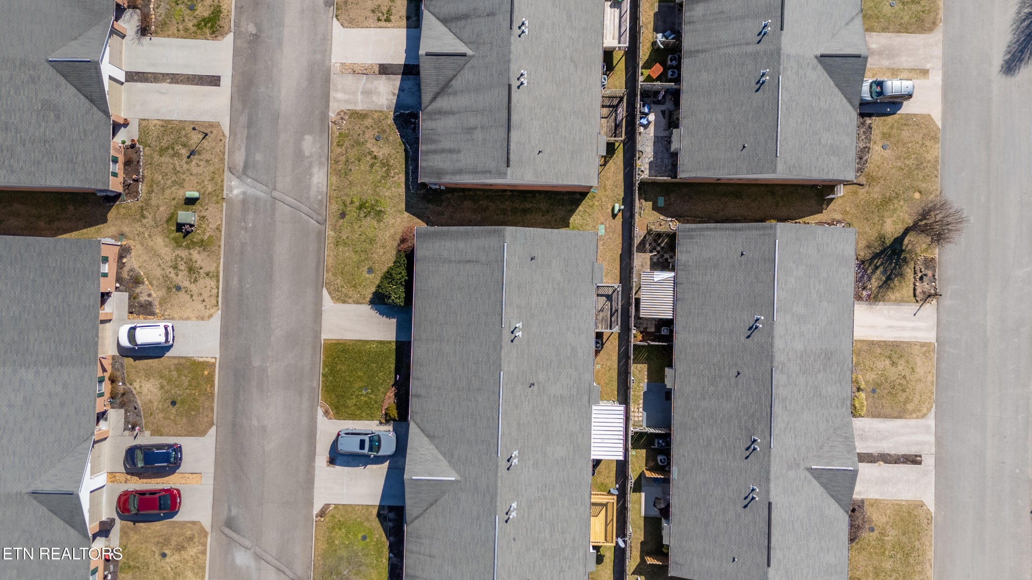 8024 Stablegate Way Powell, TN 37849 - Photo 34 of 35 walk in closet
