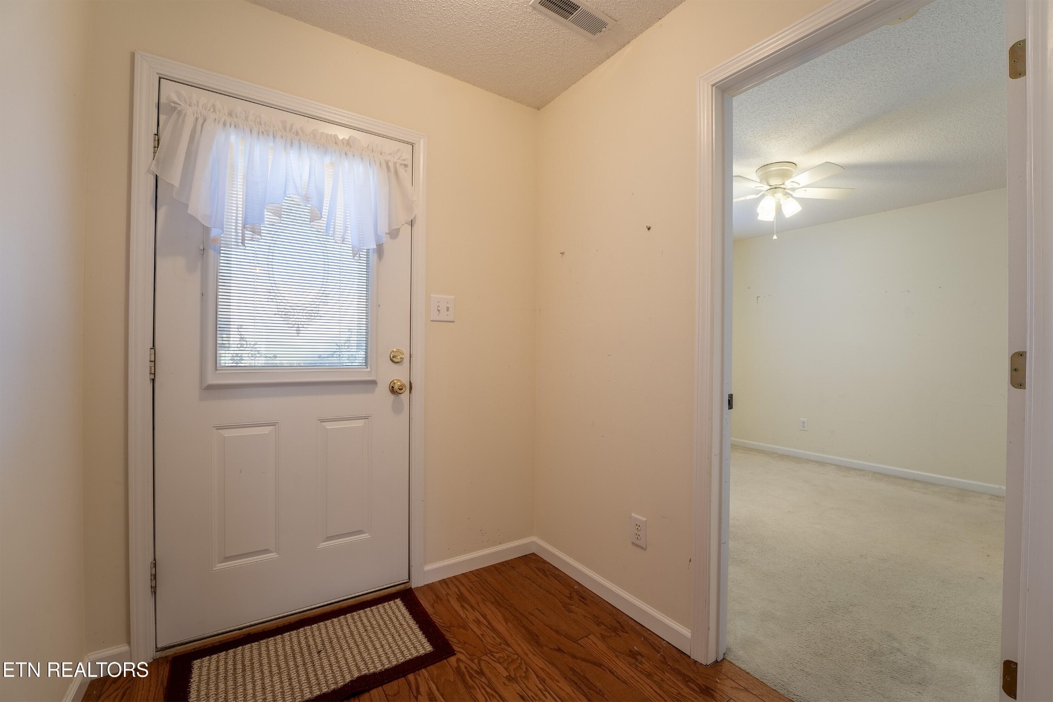 8024 Stablegate Way Powell, TN 37849 - Photo 5 of 35 a view of empty room