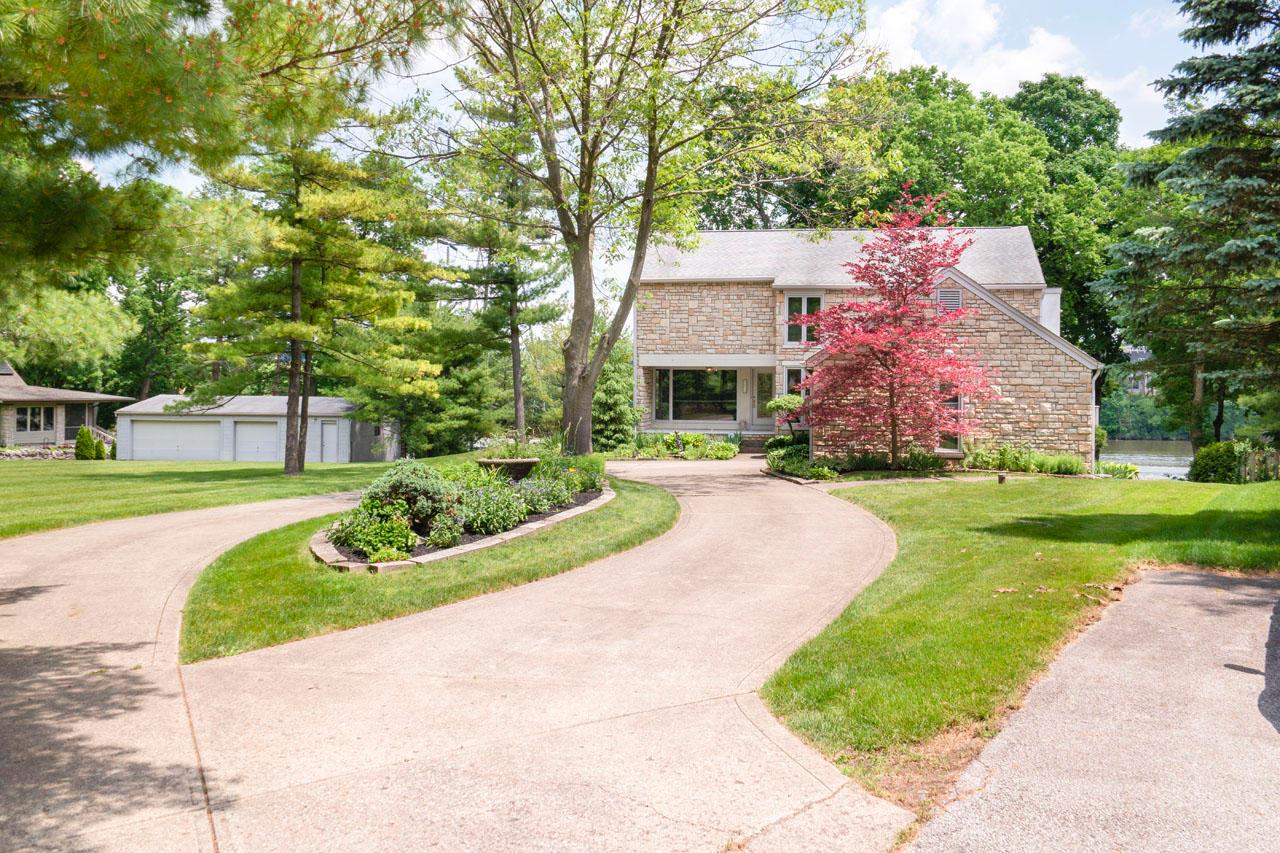 4820 Shire Ridge Road East Hilliard, OH 43221 - Photo 3 of 26