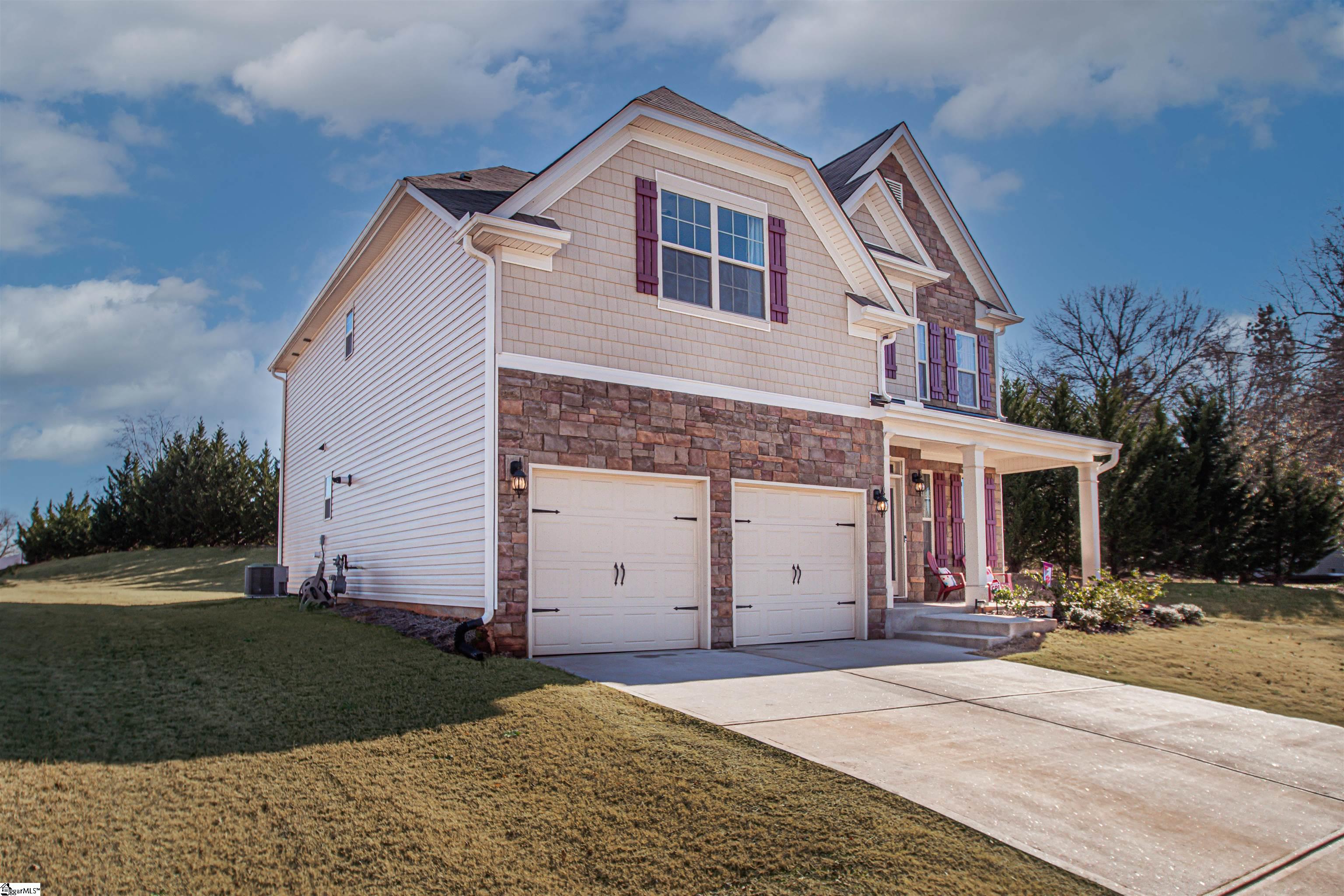 110 Wildflower Road Easley, SC 29642 - Photo 3 of 36