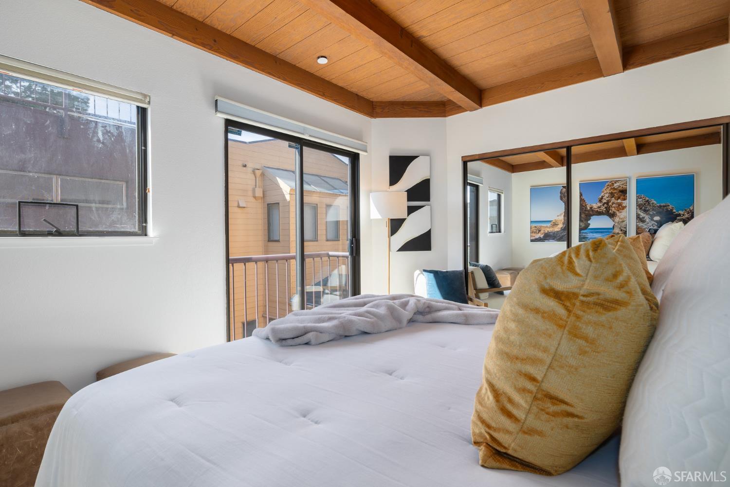 370 Church Street, Unit G San Francisco, CA 94114 - Photo 49 of 65 a bedroom with a bed and a window