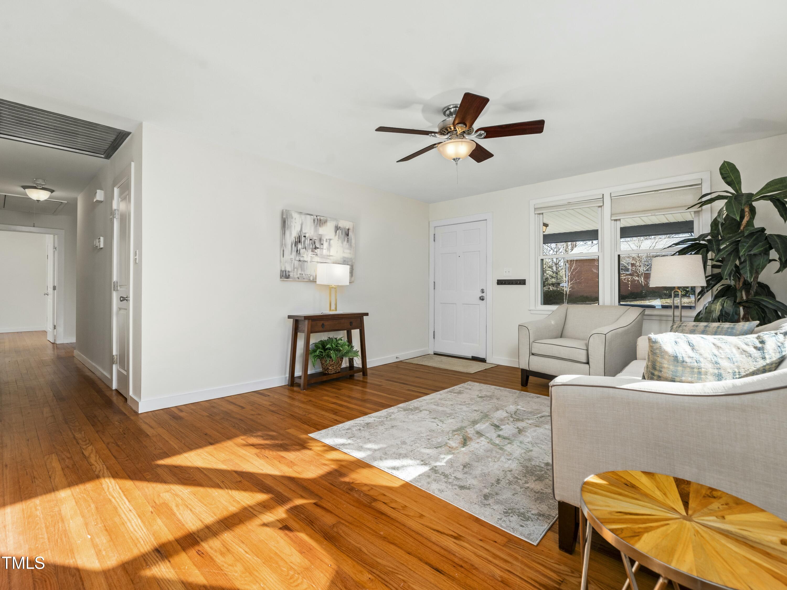 2011 Watkins Street Raleigh, NC 27604 - Photo 4 of 36 tempImageVXaA96