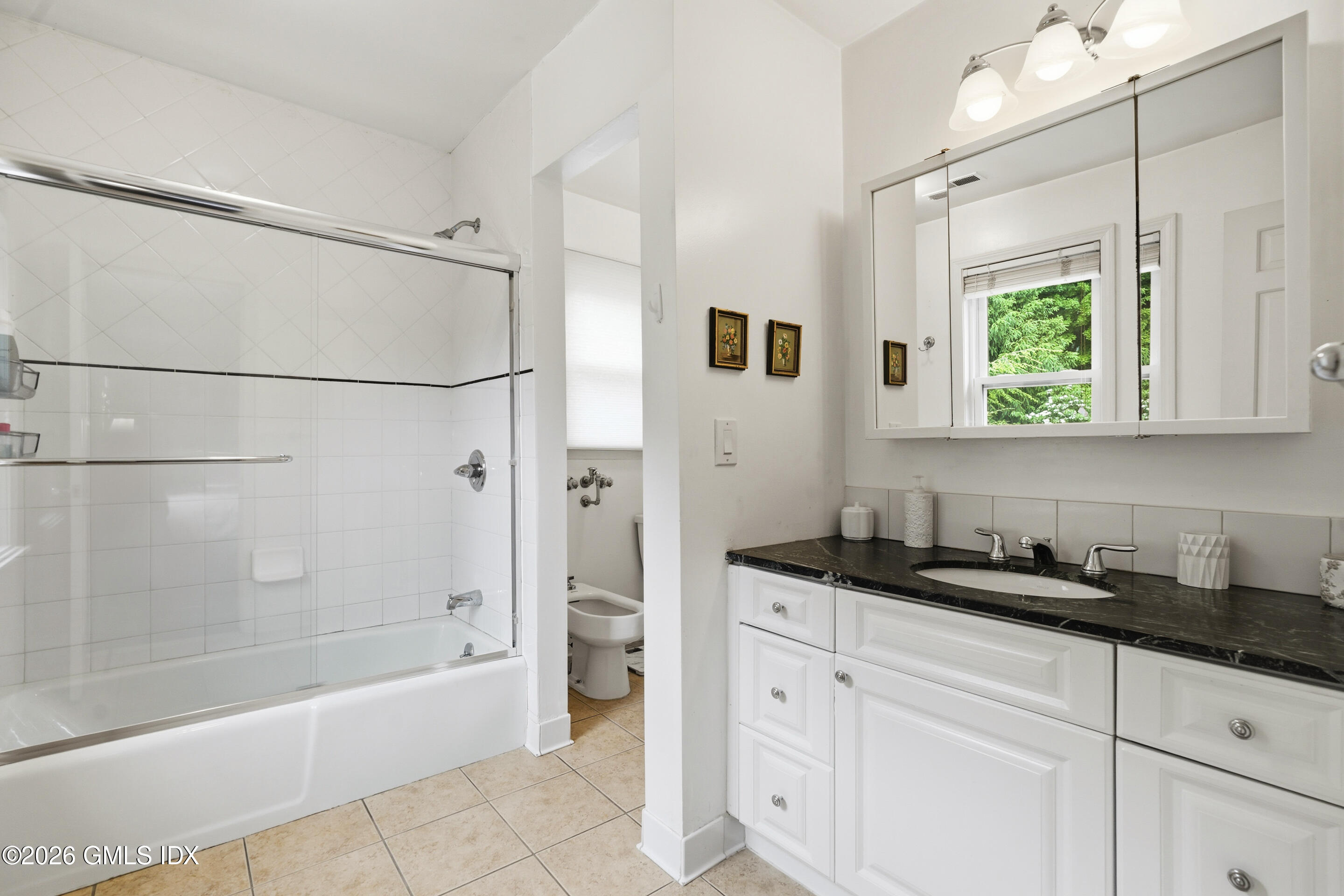 19 Georgetowne North, Unit 19 Greenwich, CT 06831 - Photo 19 of 29 19 - DSC00093_1