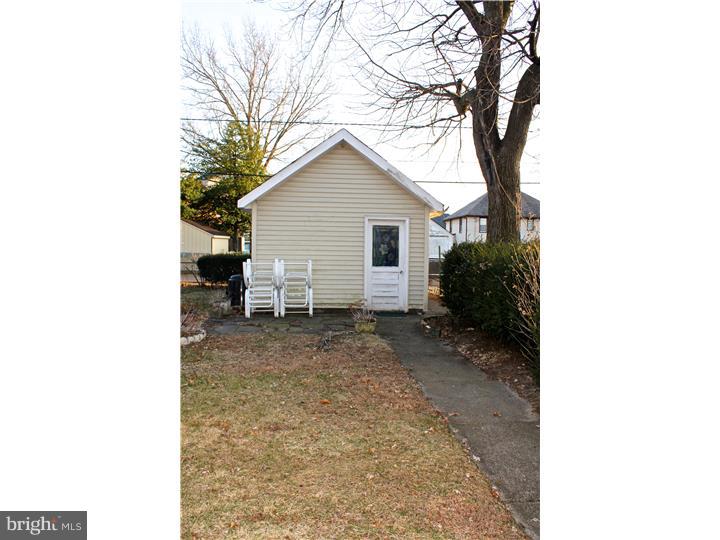210 New Jersey Road Brooklawn, NJ 08030 - Photo 15 of 20 Garage
