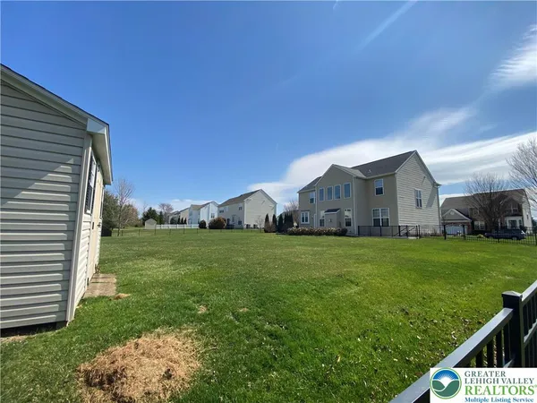 $3,300 | 8689 Ash Lane, Breinigsville, PA 18031