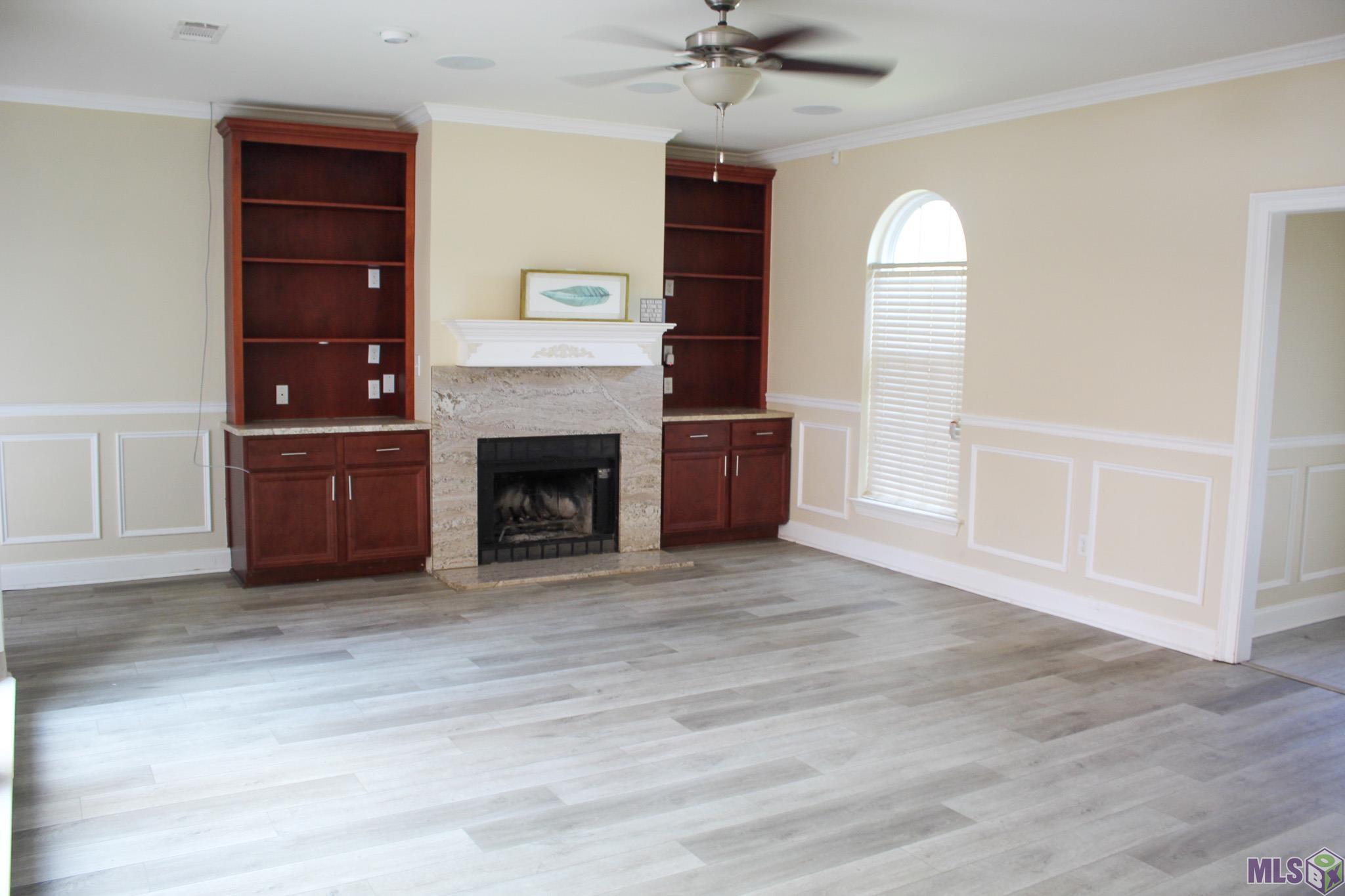 15430 Woodlore Drive Baton Rouge, LA 70816 - Photo 3 of 23