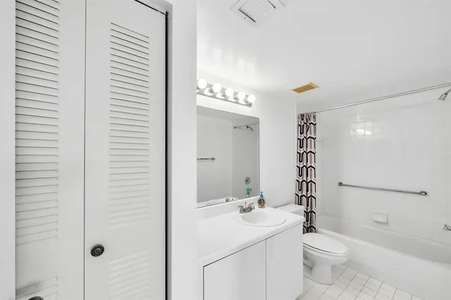 $2,000 | 9580 Weldon Circle, Fort Lauderdale, FL 33321