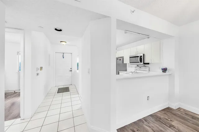 $2,000 | 9580 Weldon Circle, Fort Lauderdale, FL 33321