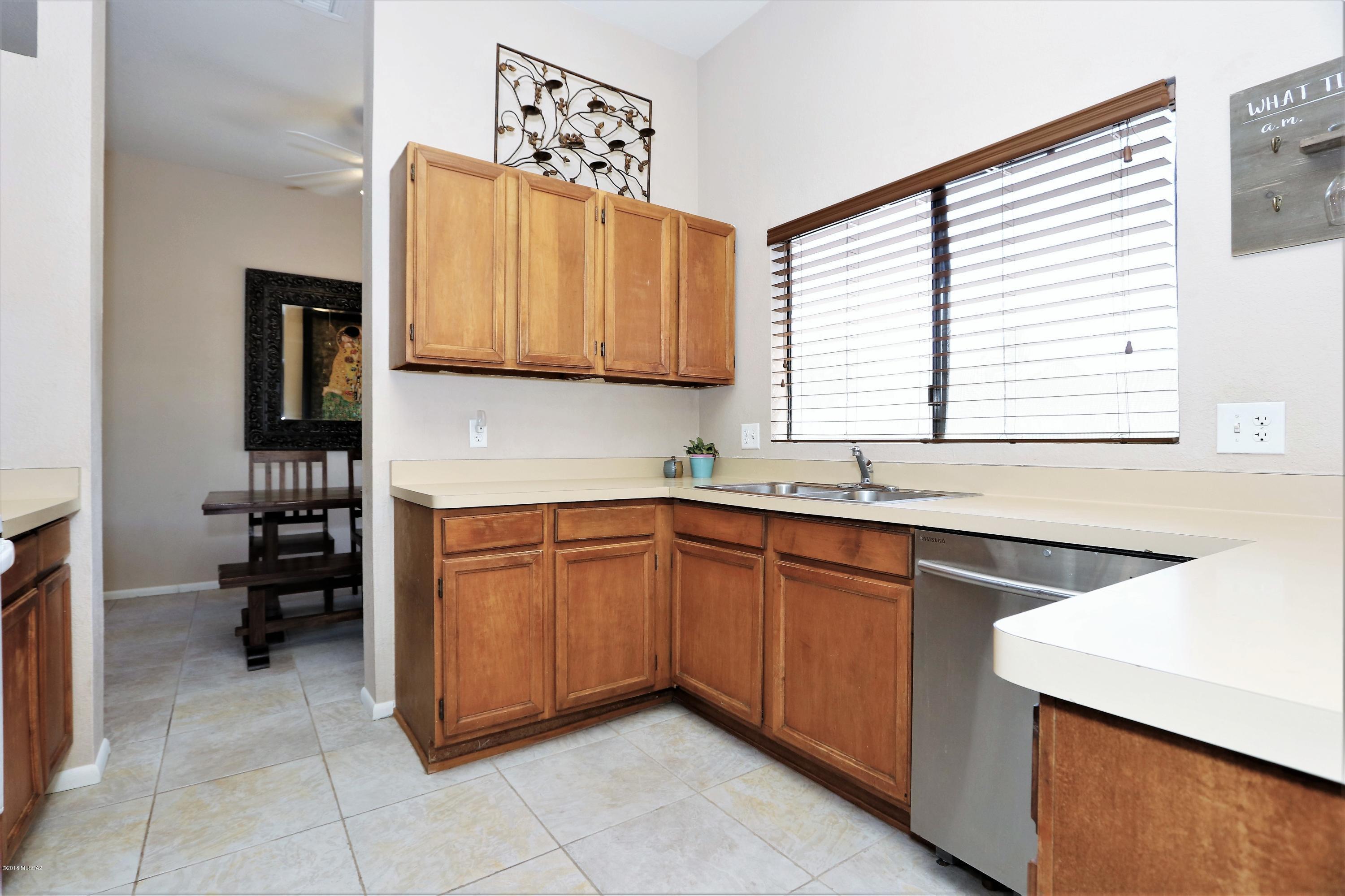2571 West Fanbrook Road Tucson, AZ 85741 - Photo 10 of 31