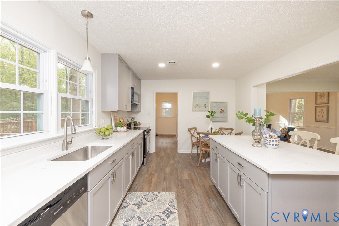 6301 Cedar Springs Road Chesterfield, VA 23832 - Photo 15 of 35