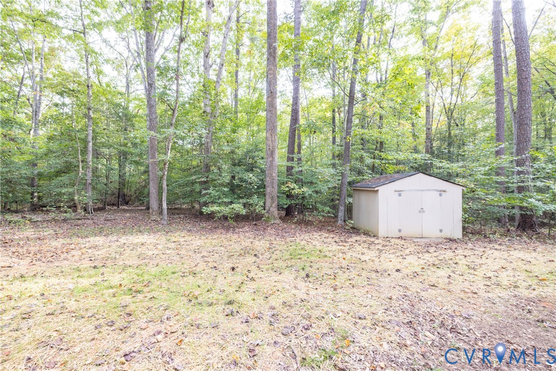 6301 Cedar Springs Road Chesterfield, VA 23832 - Photo 31 of 35