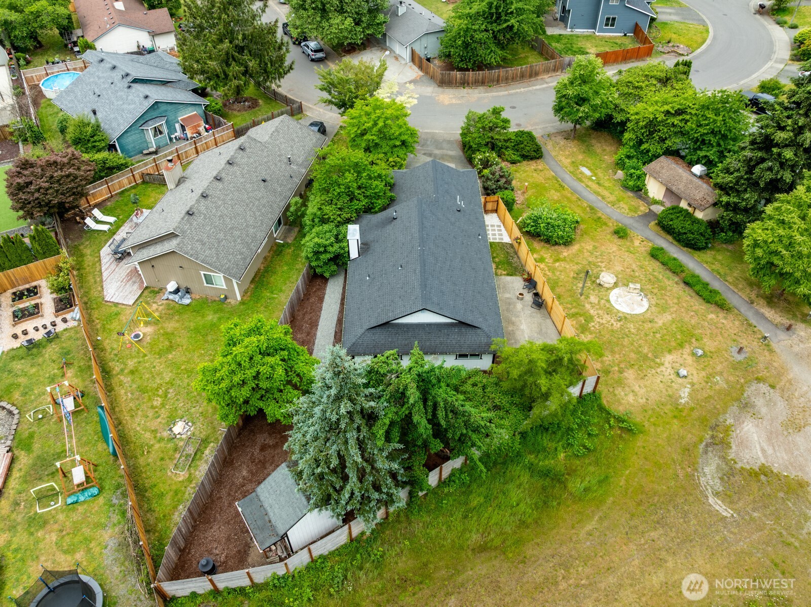 21927 Southeast 237th Street Maple Valley, WA 98038 - Photo 25 of 26