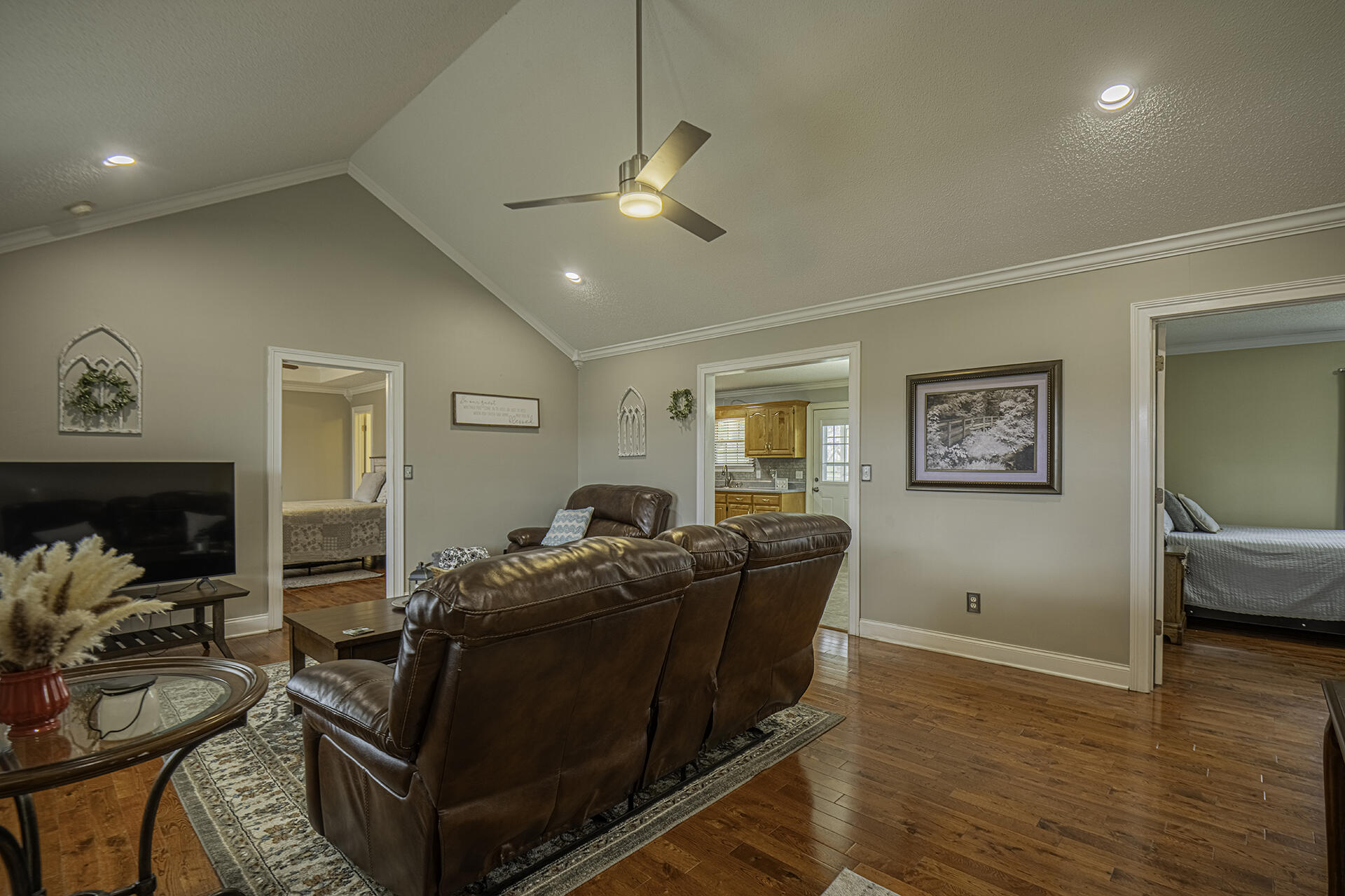 8405 Bay Run Drive Hixson, TN 37343 - Photo 11 of 30 KHP02