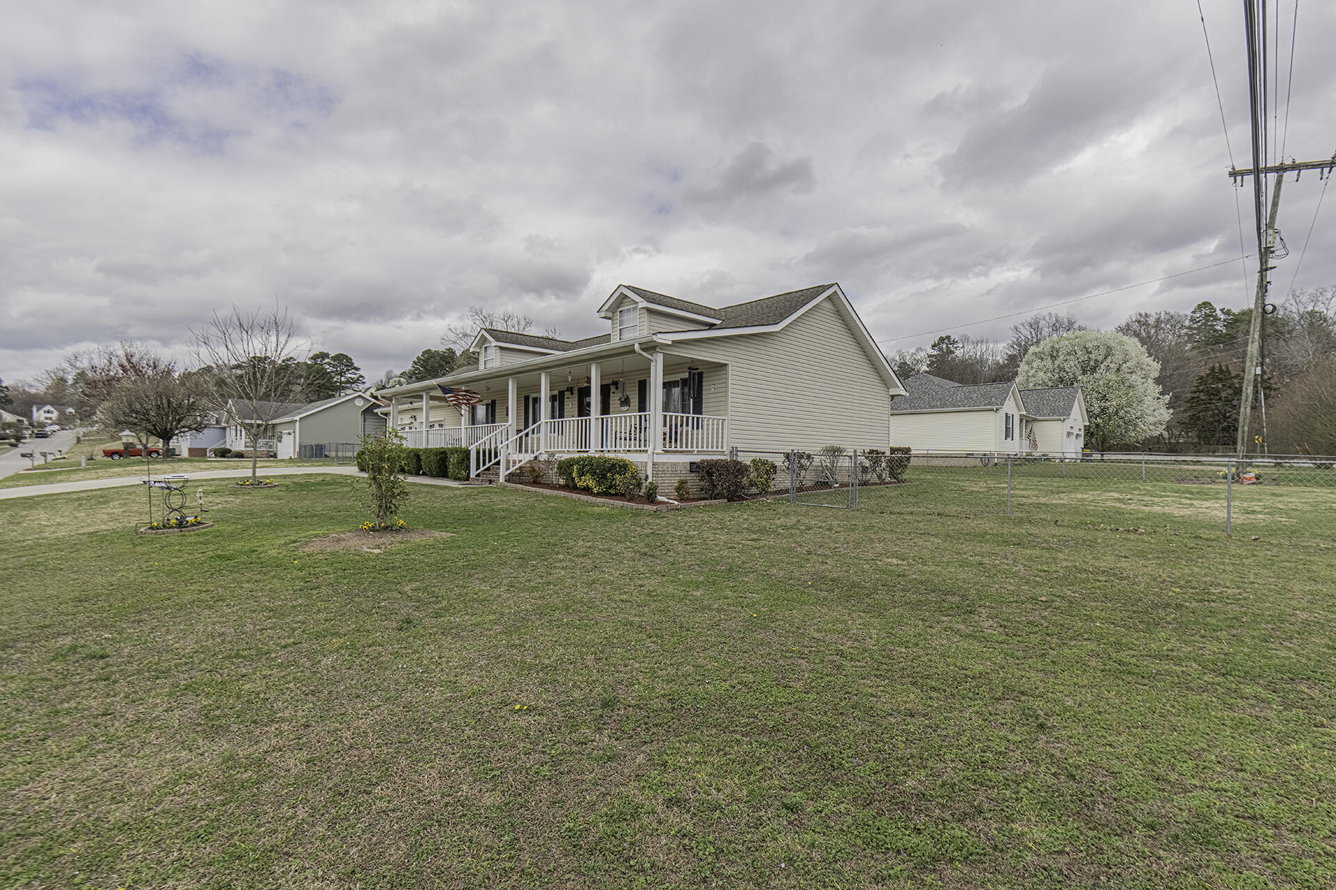 8405 Bay Run Drive Hixson, TN 37343 - Photo 4 of 30 KHP31