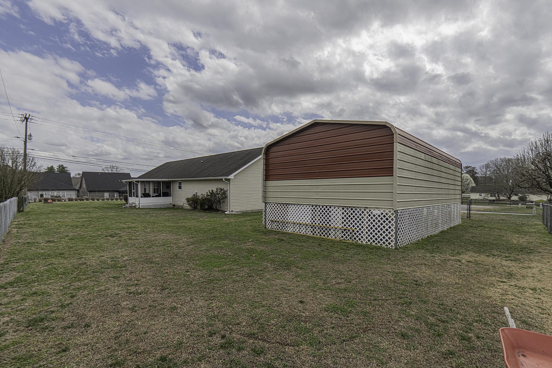 8405 Bay Run Drive Hixson, TN 37343 - Photo 8 of 30 KHP27