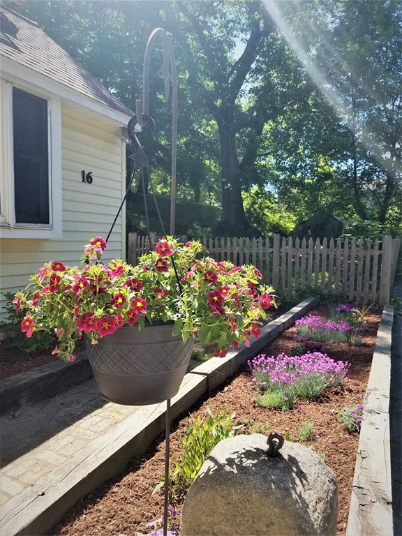 16 Shaker Road Shirley, MA 01464 - Photo 4 of 30