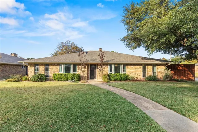 $565,000 | 2401 Bluffton Drive, Plano, TX 75075