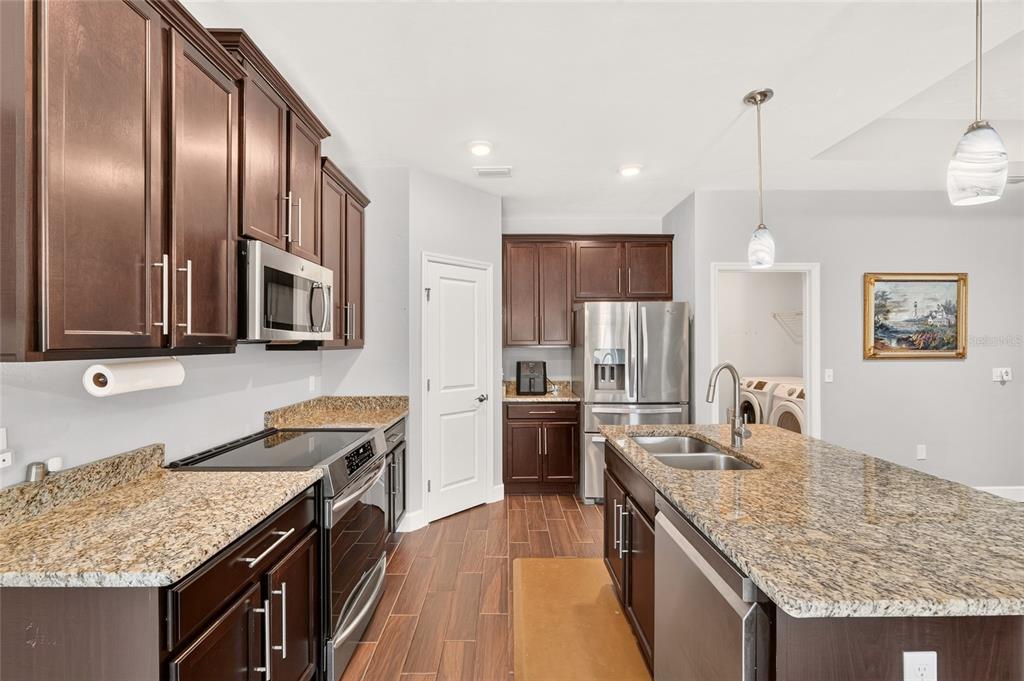 9431 Southwest 66th Road Gainesville, FL 32608 - Photo 7 of 21 Gallery Image 7