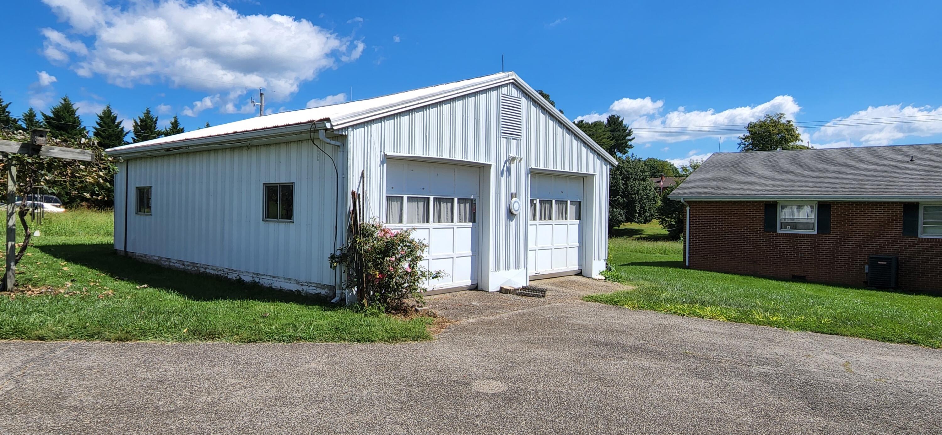2673 Green Level Road Boones Mill, VA 24065 - Photo 25 of 30 25 Detached Garage