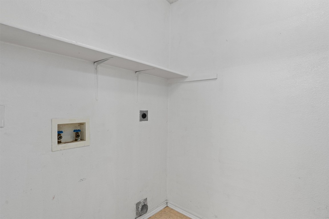 1353 Lakeside Loop Round Rock, TX 78665 - Photo 13 of 29 a view of a small space