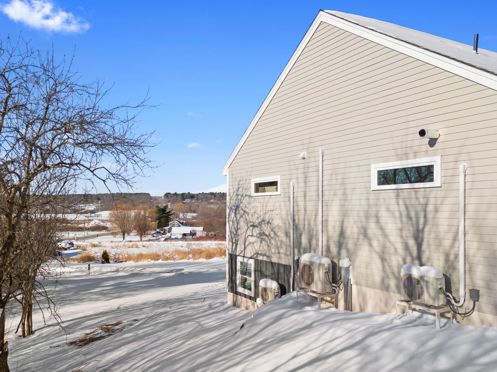 331 Limerock Street Rockland, ME 04841 - Photo 42 of 46 DJI_20251228110933_0972_D