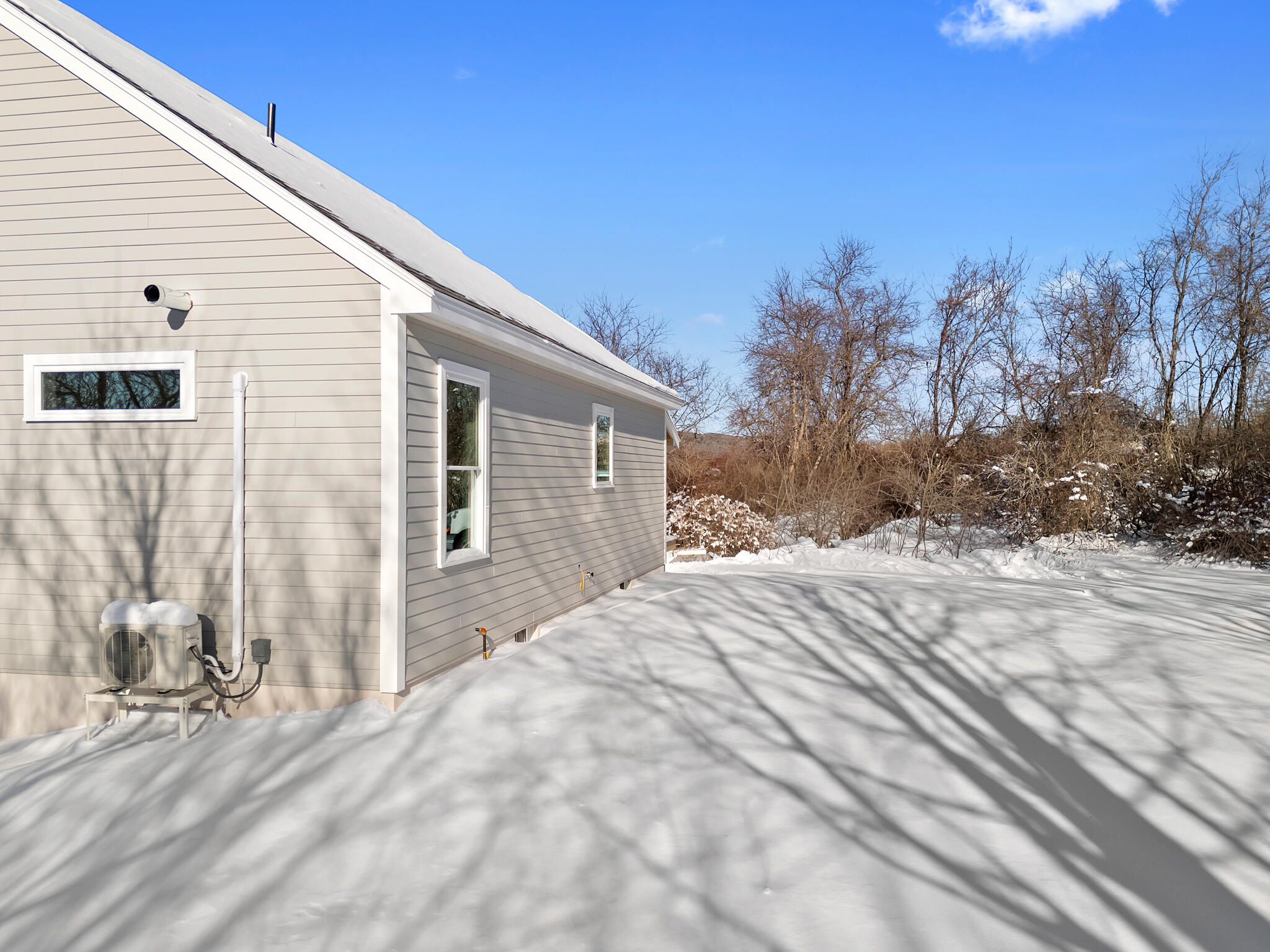 331 Limerock Street Rockland, ME 04841 - Photo 44 of 47 DJI_20251228110939_0977_D
